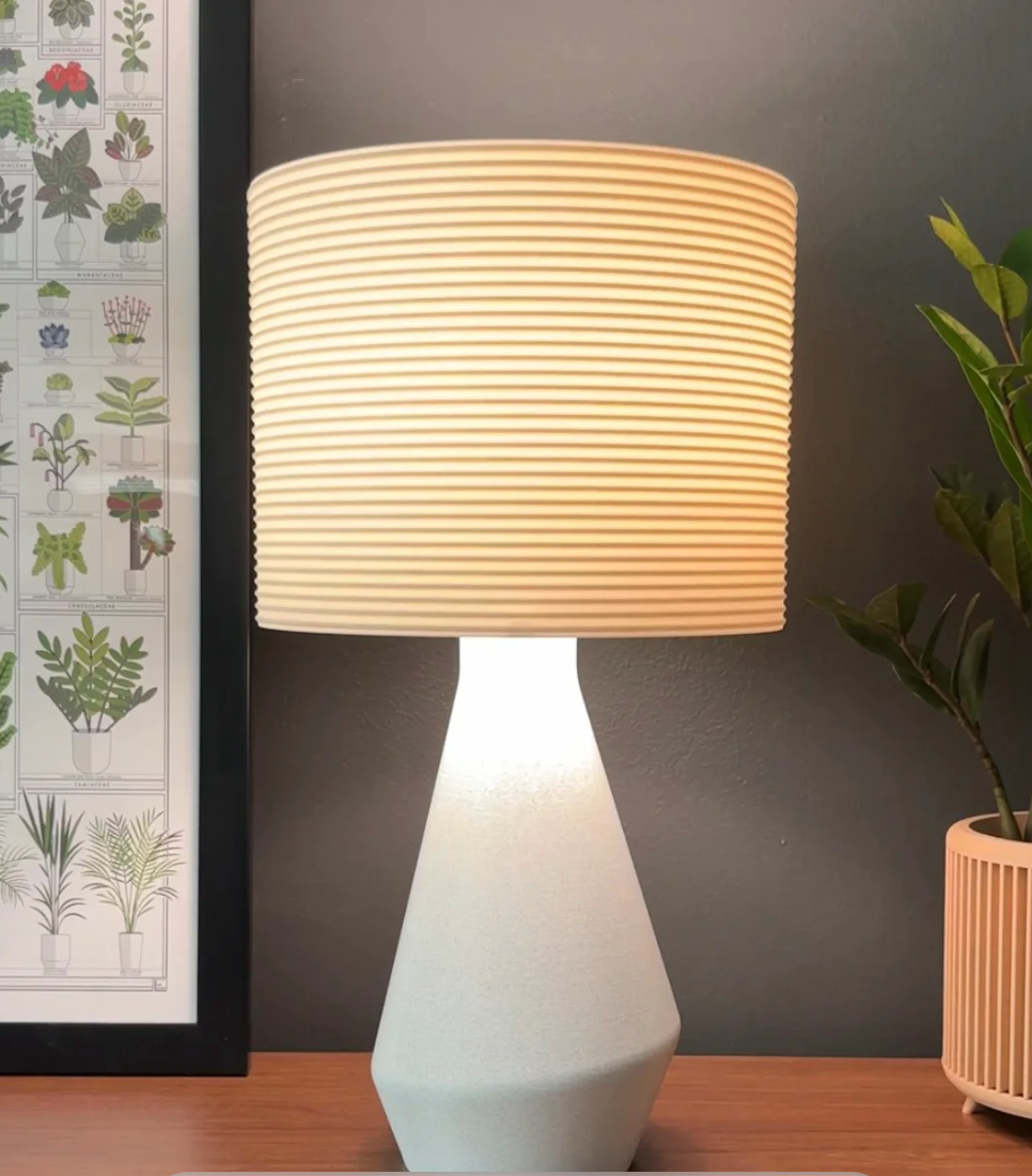 The Tilt Lamp – Where Light Meets Motion